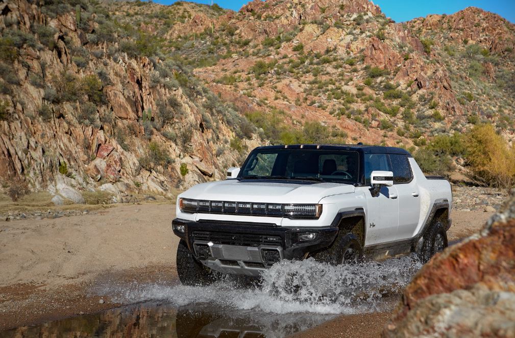 What tires come on the Hummer EV?